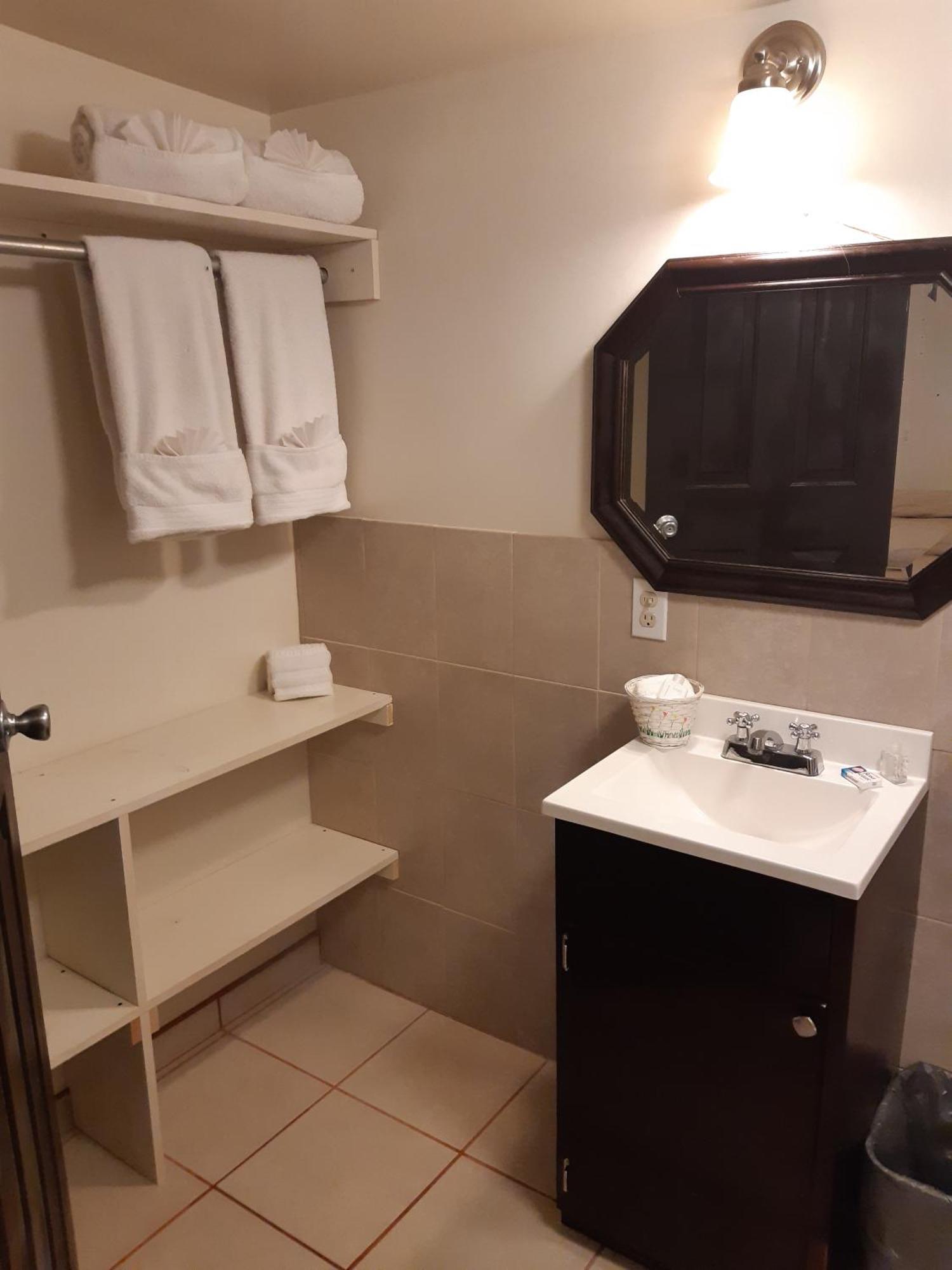 #44 #27 Room 2 Beds Near Beach San Felipe  Room photo